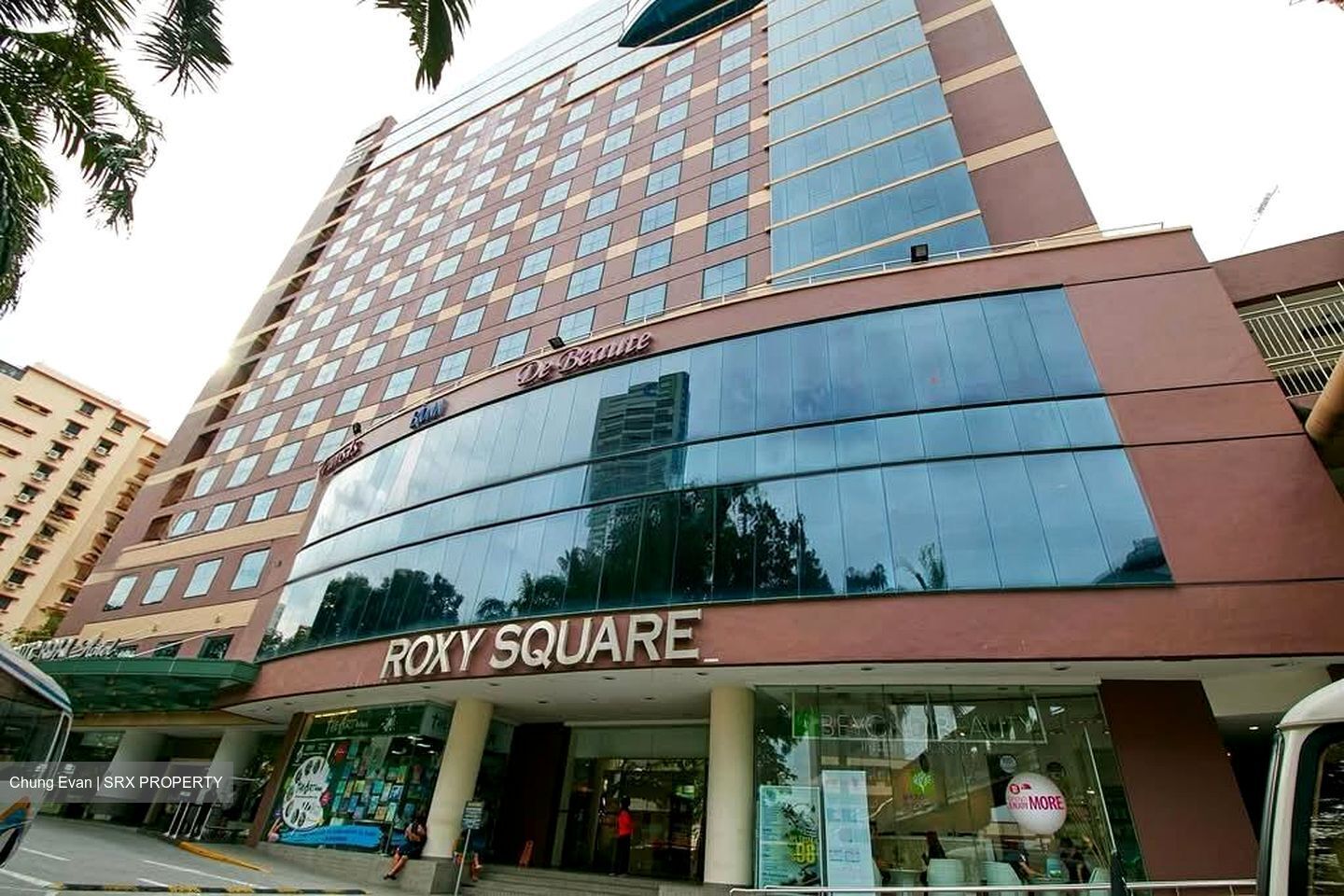 Roxy Square (D15), Retail #540159051